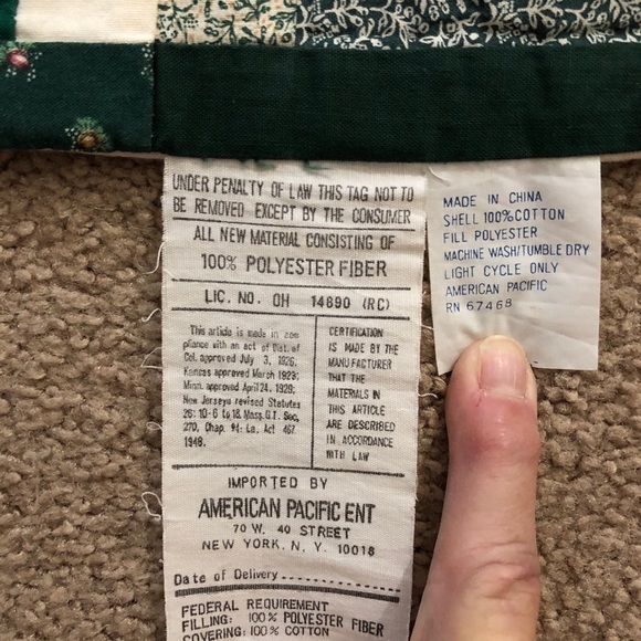 Quilt Blanket “No Place Like Home” Design Detailed Handmade Stitched 4’x5’ - Picture 8 of 8